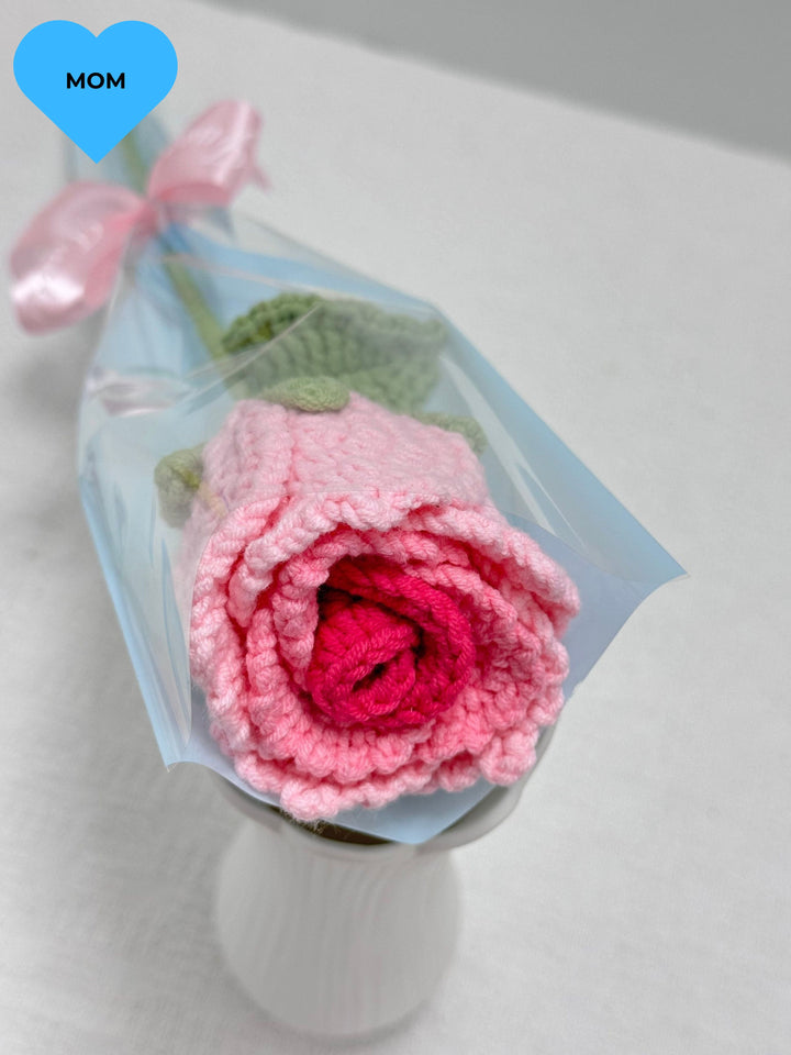 Handmade Crochet Rose – Soft Cherry Blossom Pink Knitted Flower Bouquet