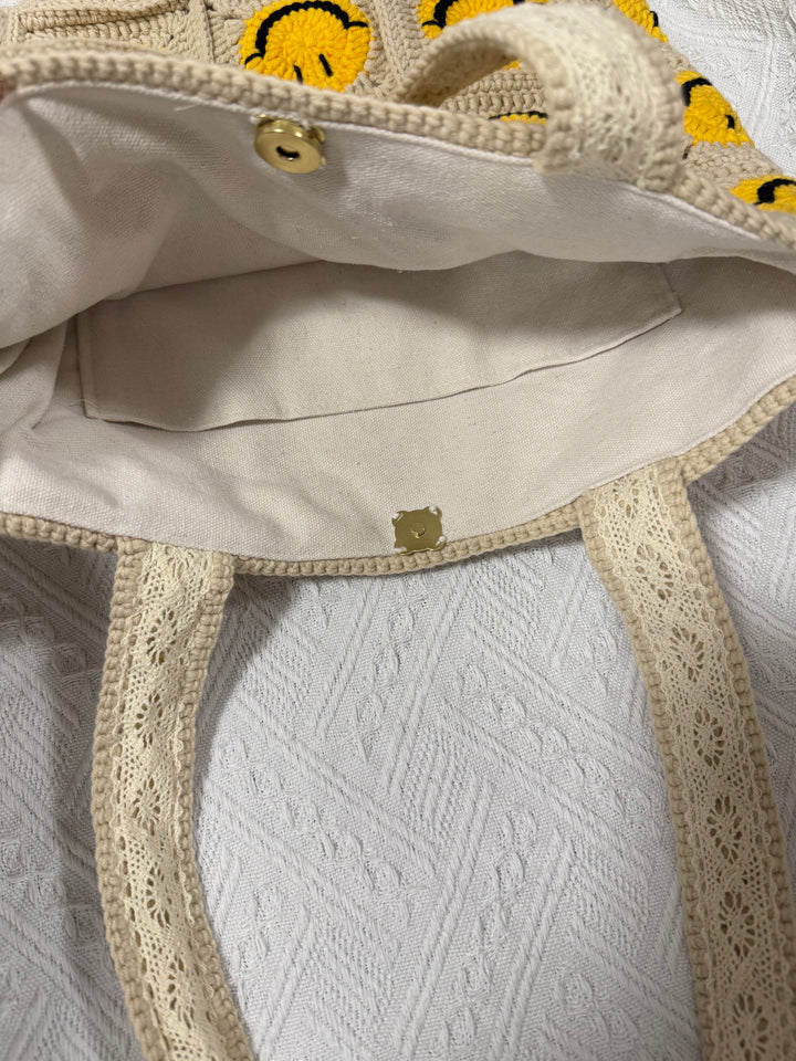 Handmade Crochet Smiley Face Tote – Yellow & Beige Granny Square Bag – Happy Vibes Everyday Purse