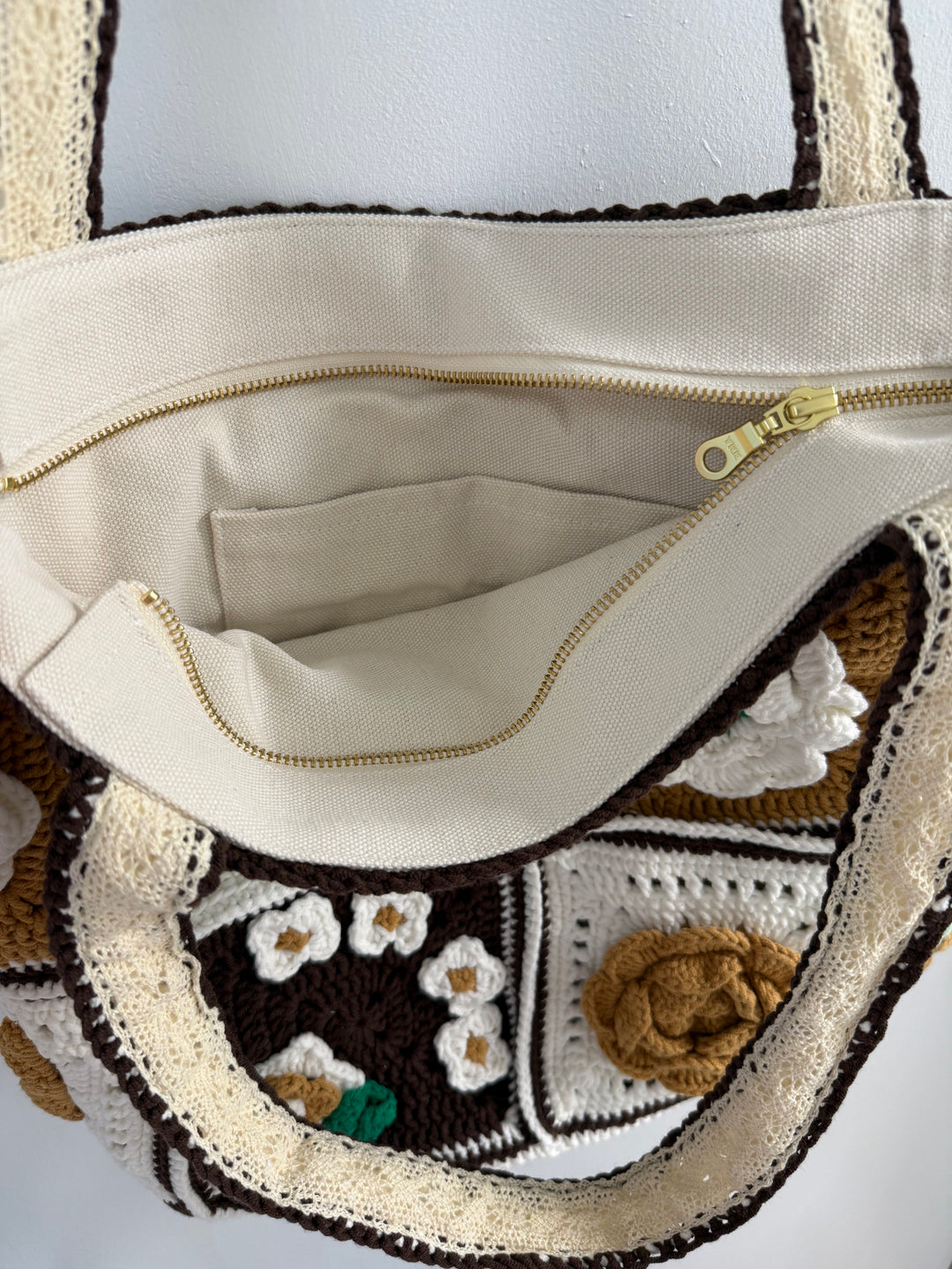 Handmade Crochet Rose Tote – Brown & Cream 3D Floral Granny Square Bag – Earth Tone Cottagecore Shoulder Purse