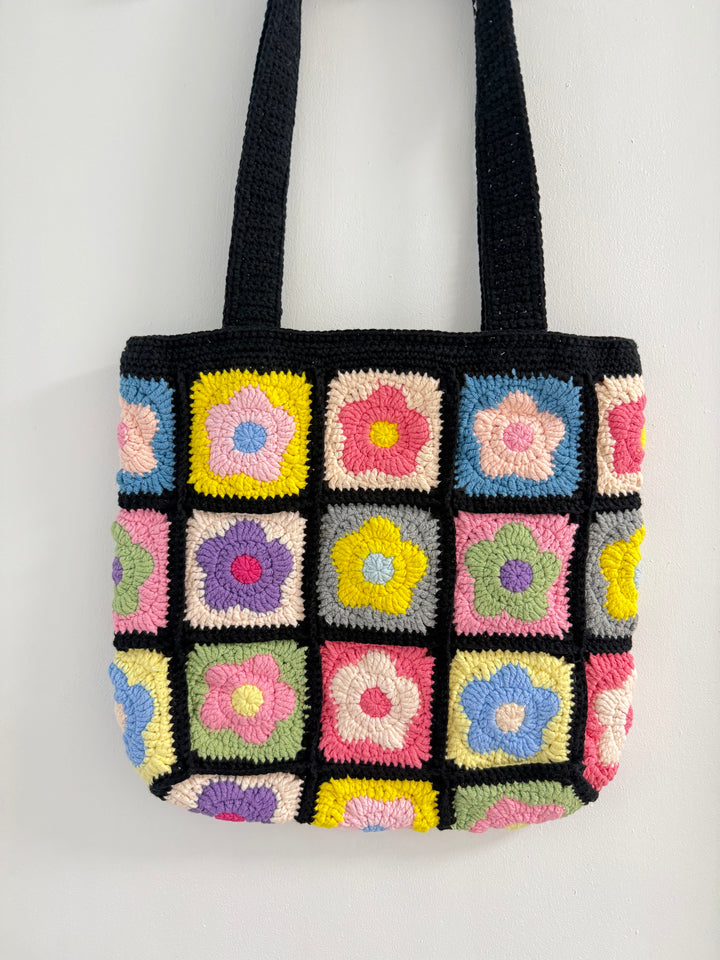 Handmade Retro Flower Crochet Bag – Black Color Block Granny Square Tote – Y2K Inspired Shoulder Bag