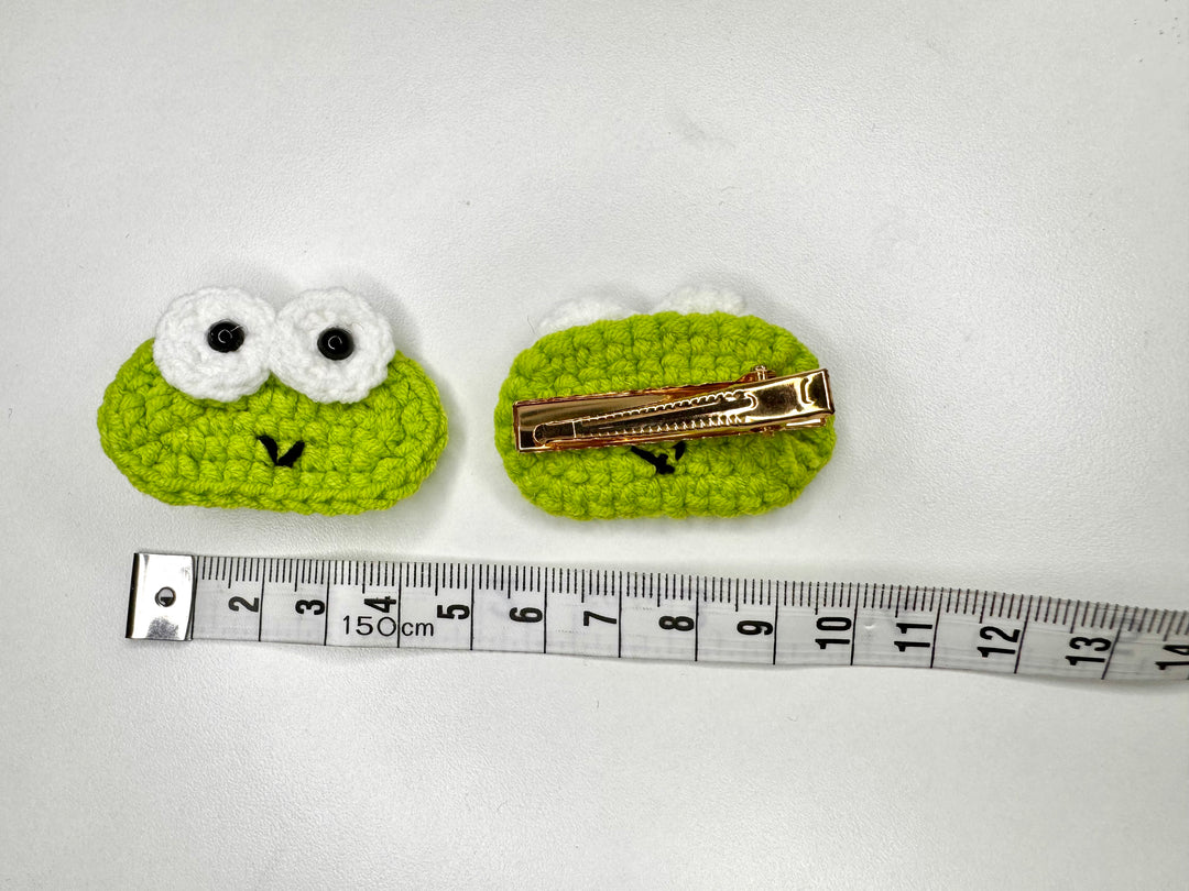 Adorable 3D Crochet Frog Hair Clip - Handmade & Unique Accessory
- HC0007