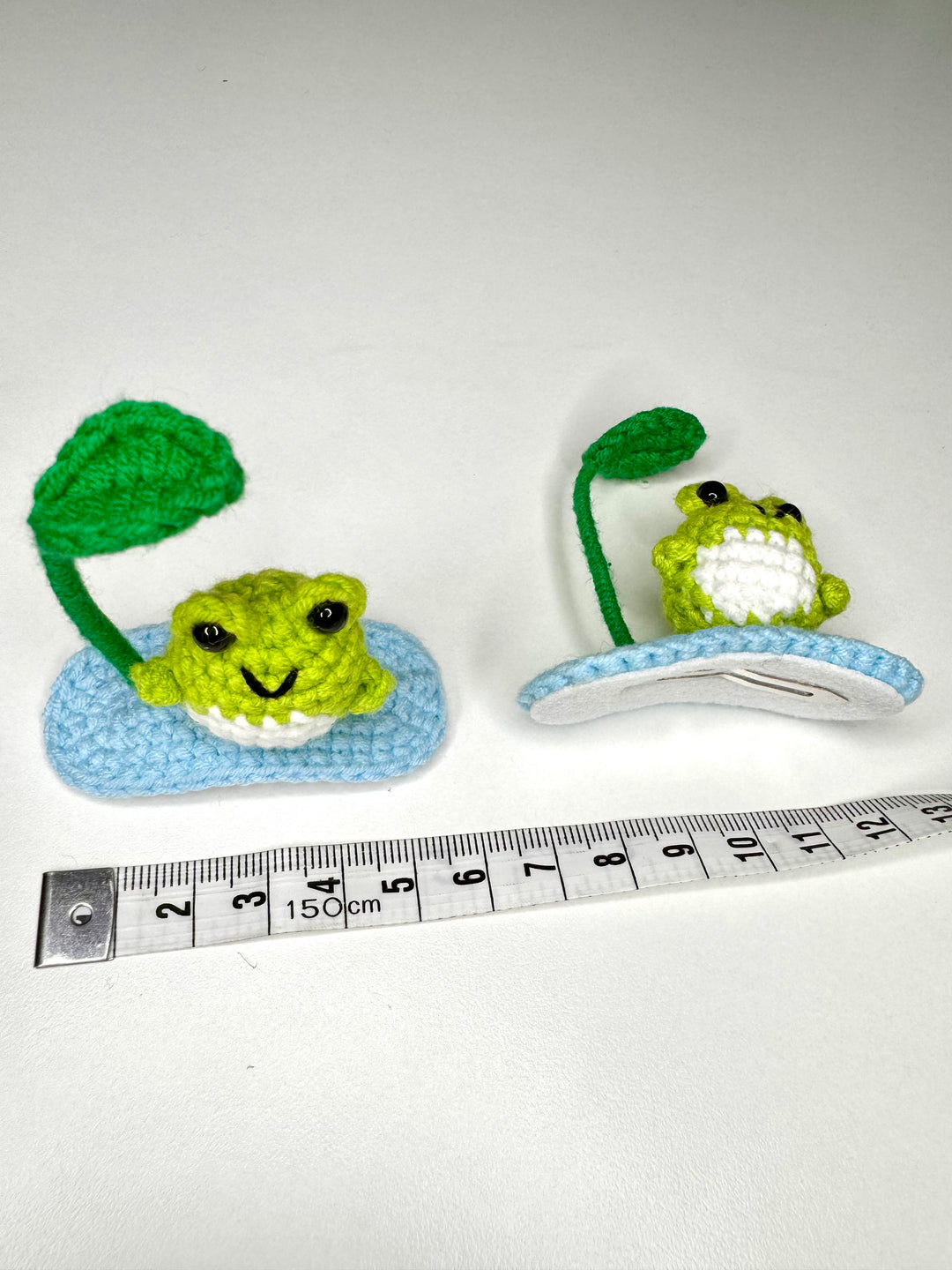 Adorable 3D Crochet Frog Hair Clip - Handmade & Unique Accessory
- HC0007