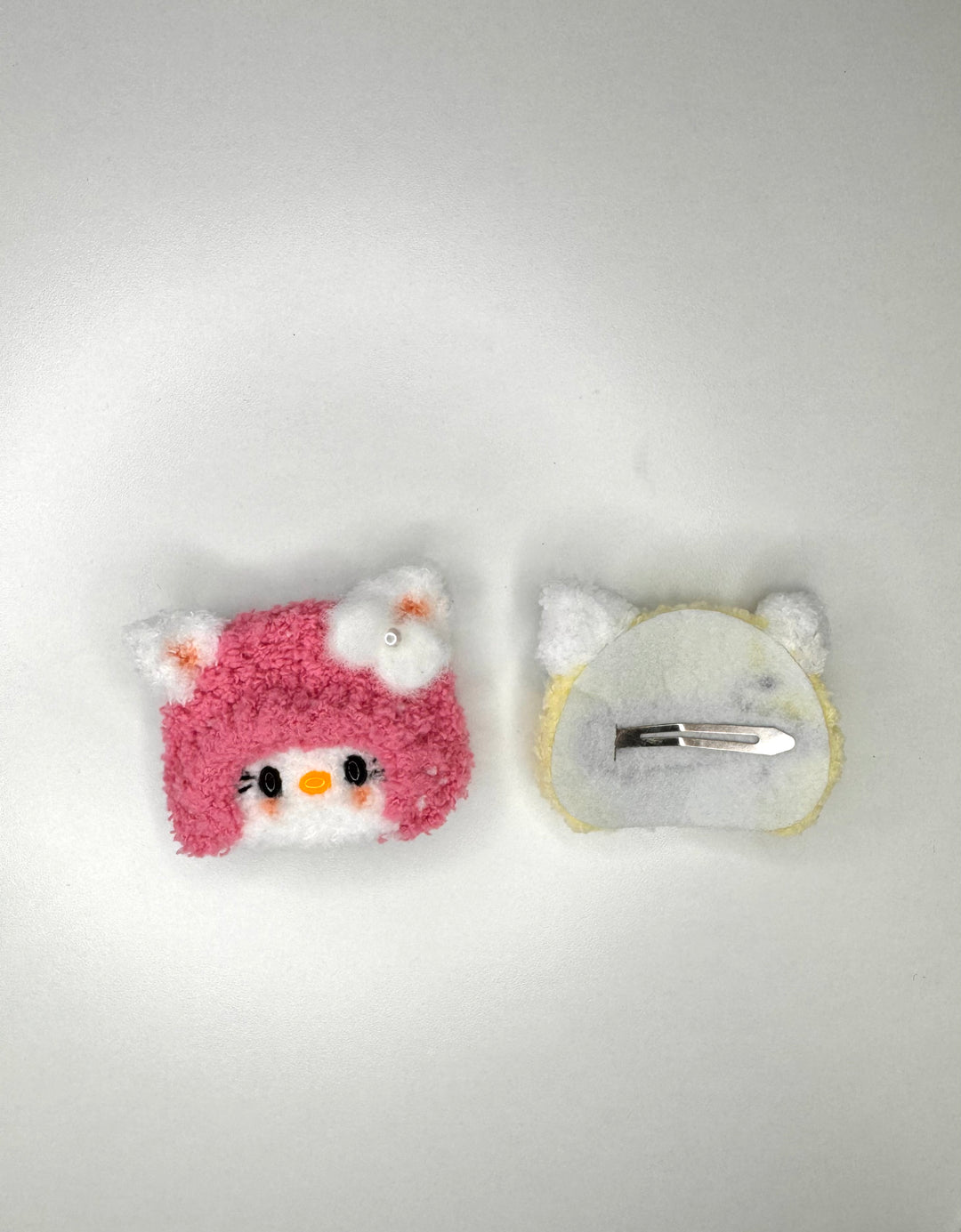 3D Crochet Hello Kitty HairClip - HC0010 - CuteCraftsWorld