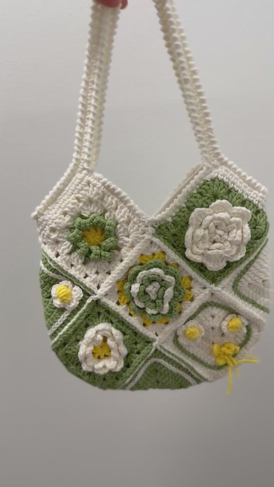 Handmade Crochet Flower Shoulder Bag – Green & Cream Granny Square Tote – Cottagecore Style